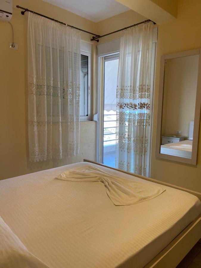 Oni'S Apartments Saranda Zewnętrze zdjęcie